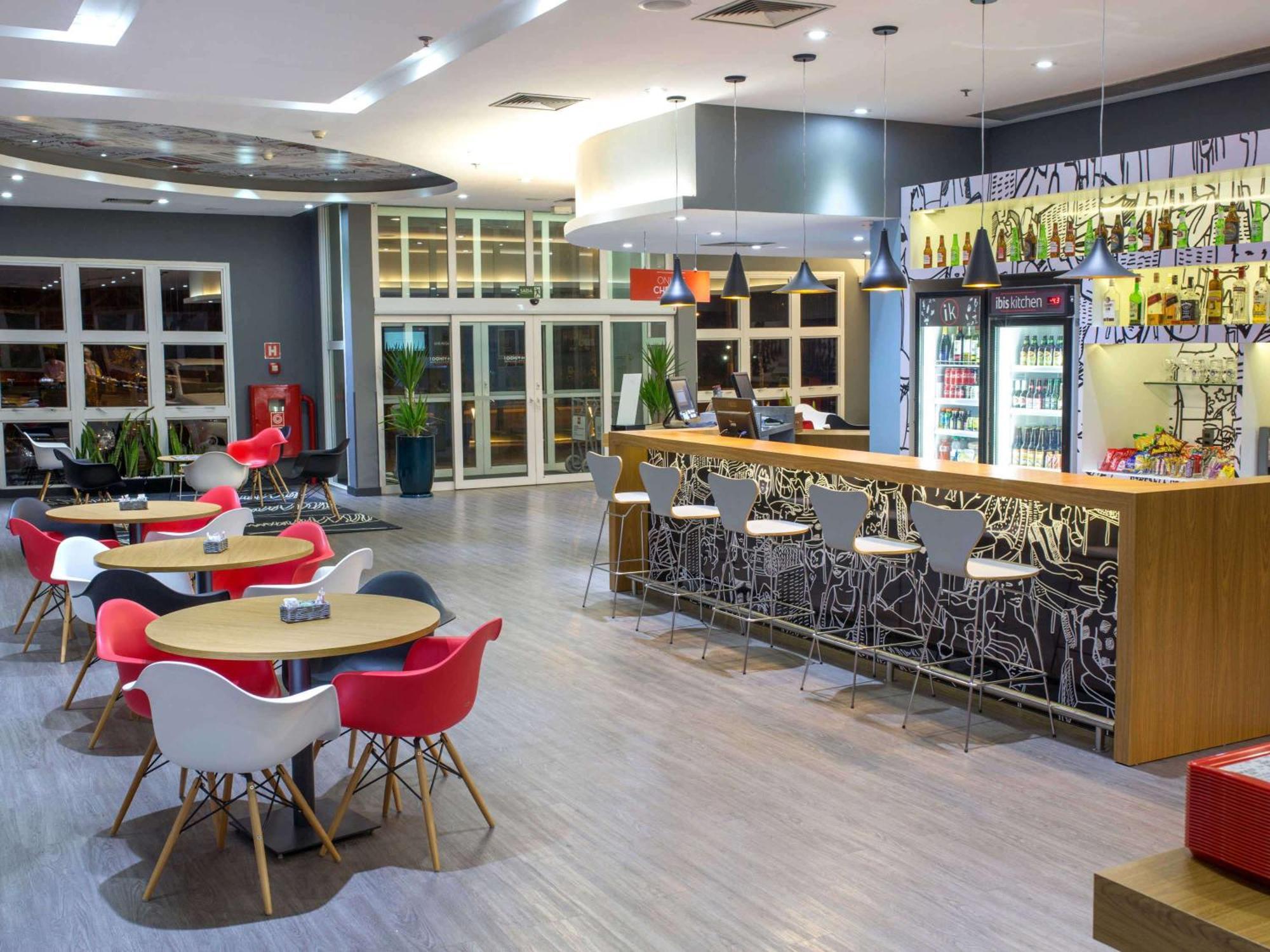 阿拉萨图巴宜必思酒店 Araçatuba 外观 照片