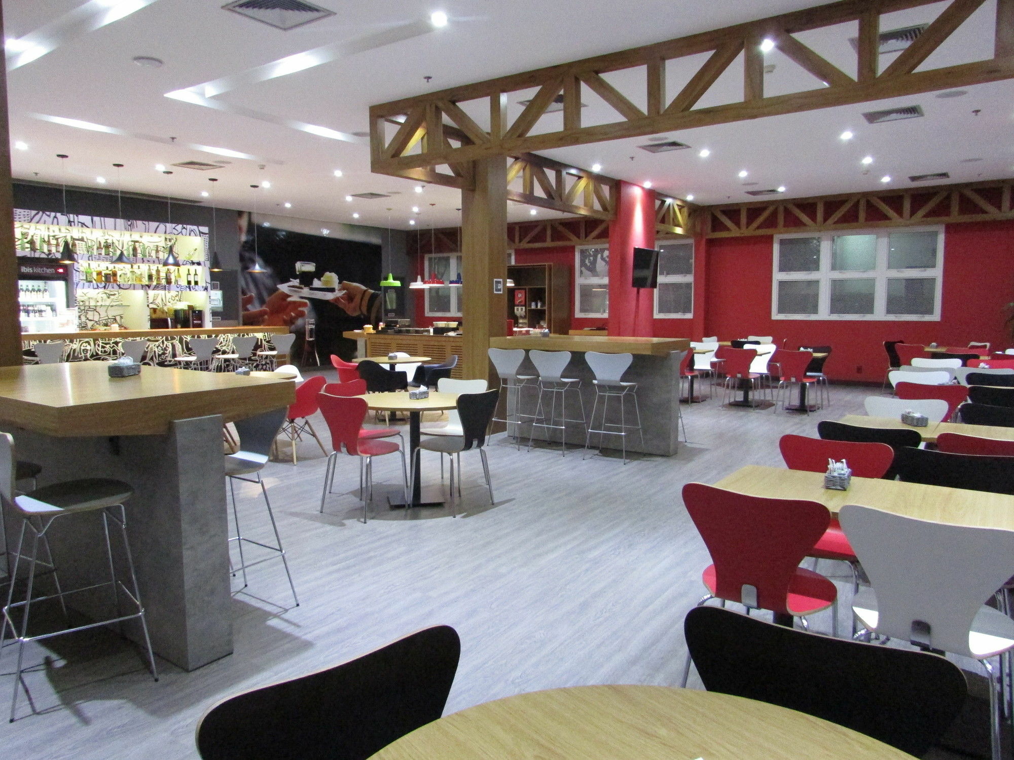 阿拉萨图巴宜必思酒店 Araçatuba 外观 照片